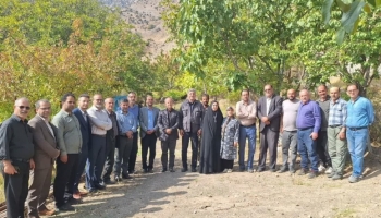 تأکید بر توسعه کشاورزی دانش‌بنیان و حل مشکلات روستاییان در بازدید میدانی نماینده رودبار از روستاهای دوگاهه و کبته