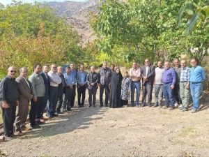 تأکید بر توسعه کشاورزی دانش&zwnj;بنیان و حل مشکلات روستاییان در بازدید میدانی نماینده رودبار از روستاهای دوگاهه و کبته